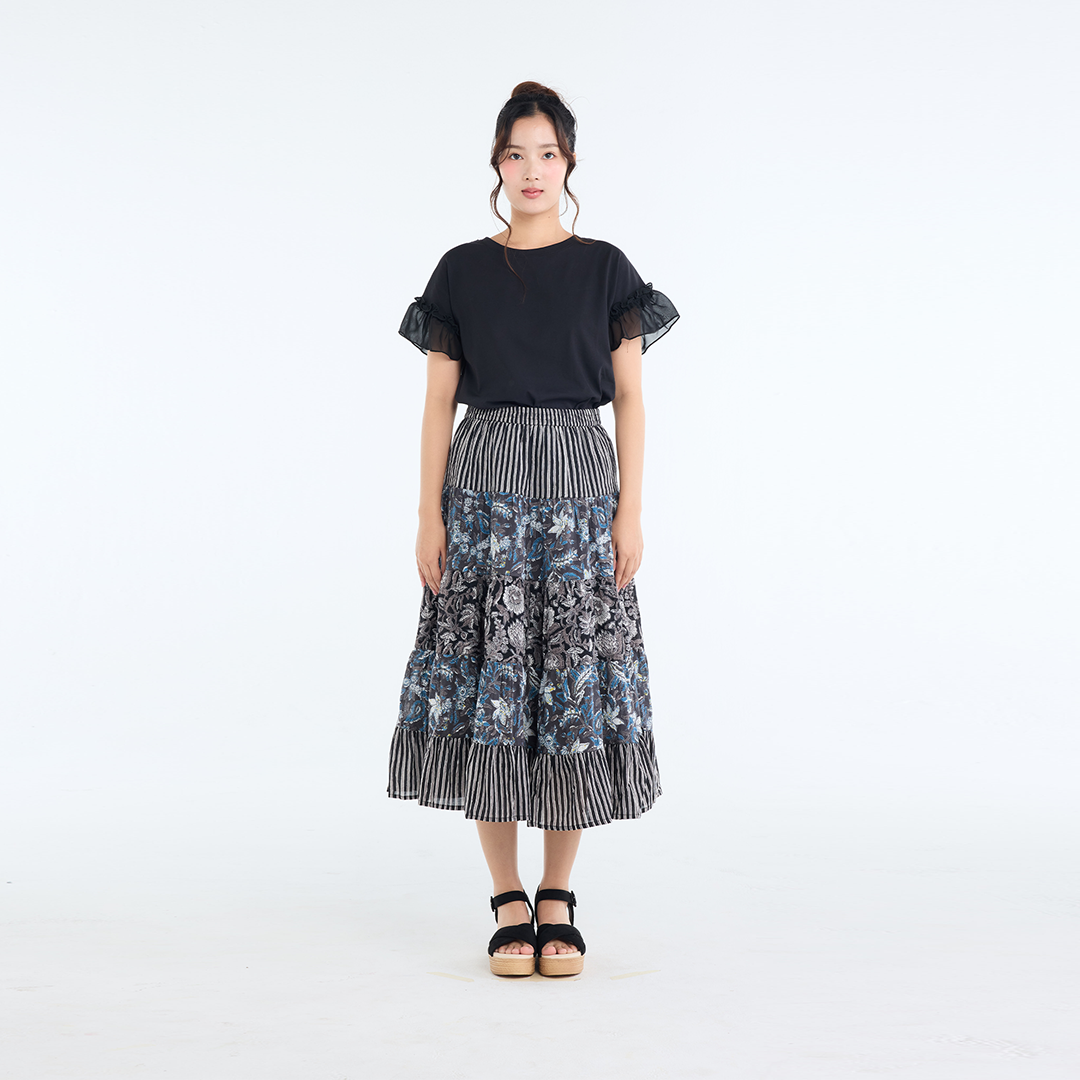 PATCHWORK FLORAL TIERED SKIRT – FLOWY EVERYDAY SKIRT WITH MIXED PRINT CHARM