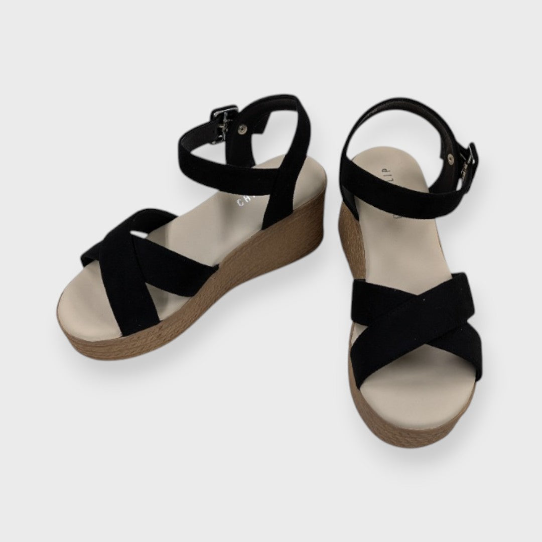 Minimal Cross Strap Platform Sandals