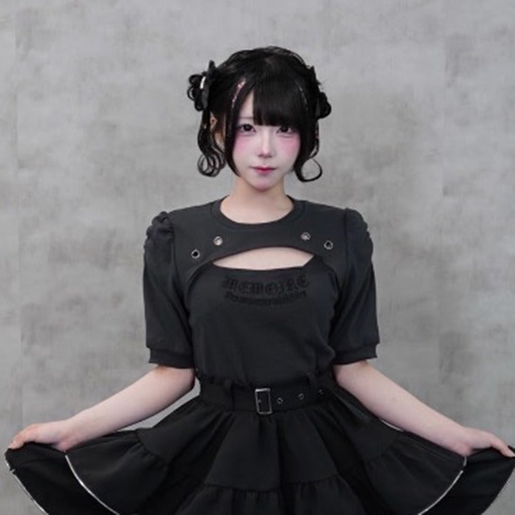 Majoretty - เสื้อครอปดีเทลอกสุดชิค พร้อมปลอกแขน 2-in-1 ลุคหวานปนเท่