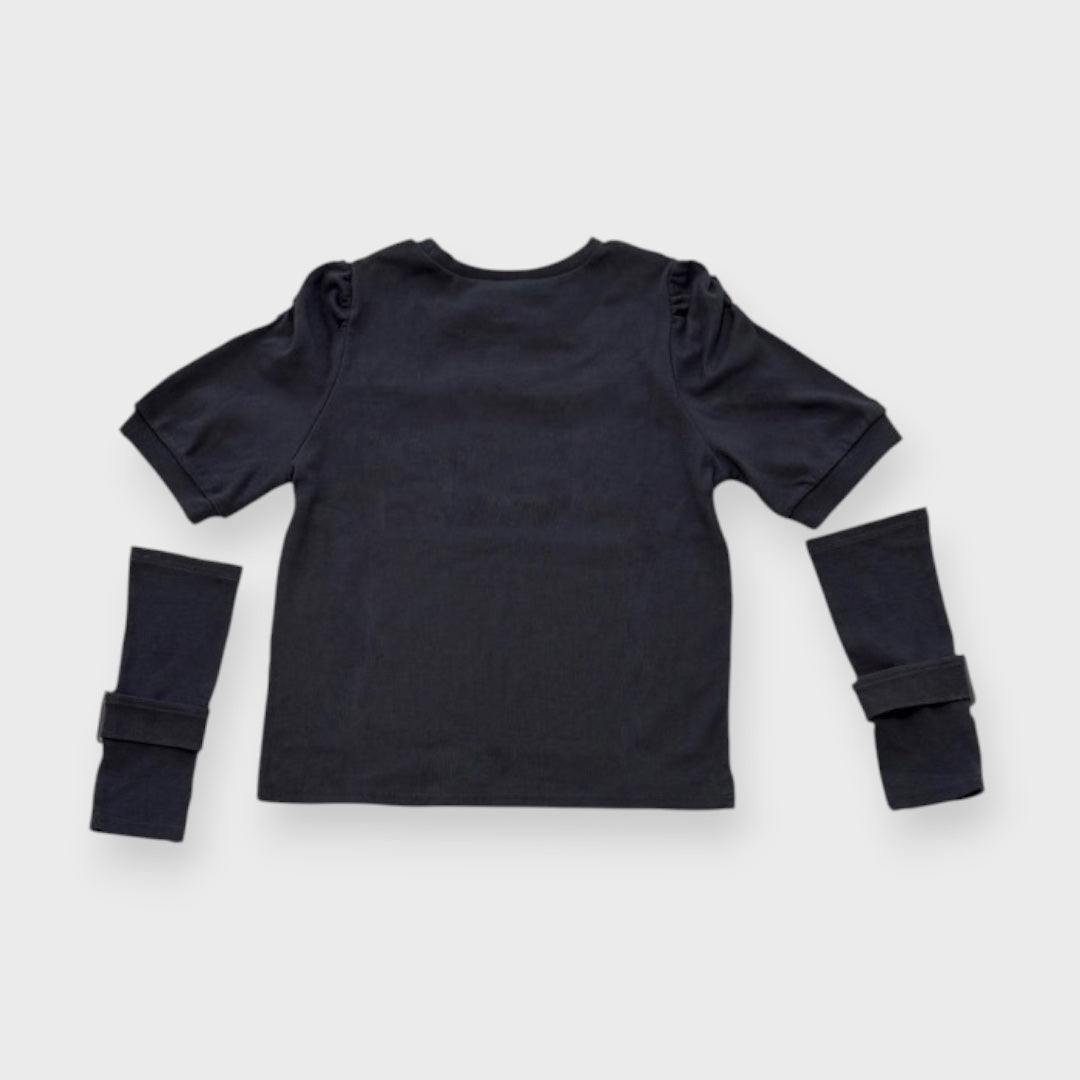 Majoretty - เสื้อครอปดีเทลอกสุดชิค พร้อมปลอกแขน 2-in-1 ลุคหวานปนเท่