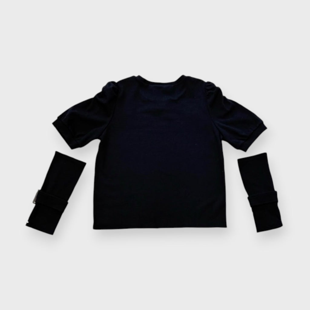 Majoretty - เสื้อครอปดีเทลอกสุดชิค พร้อมปลอกแขน 2-in-1 ลุคหวานปนเท่