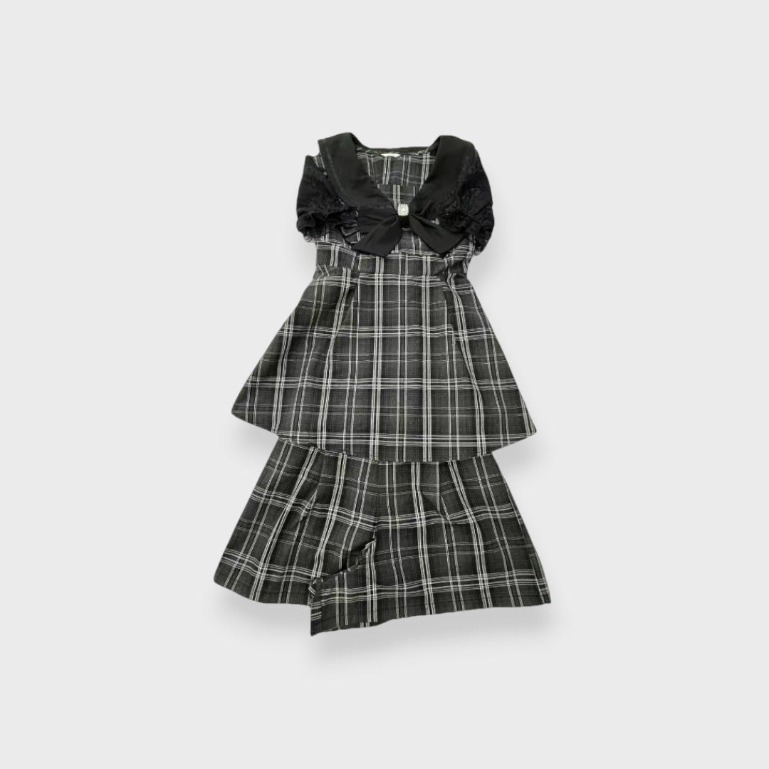 Majoretty - ชุดเซ็ตลายสก็อต เสื้อคอกะลาสีสีดำ & กางเกงลุคลูกคุณหนู