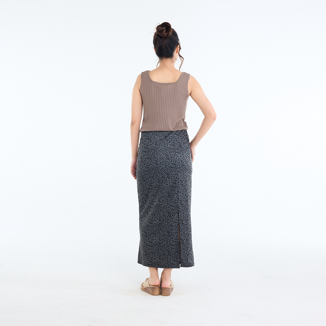 Queen of the Jungle Skirt– กระโปรงแม่เสือสาว ลายนี้ไม่ขู่แต่ข่มด้วยความเริ่ด
