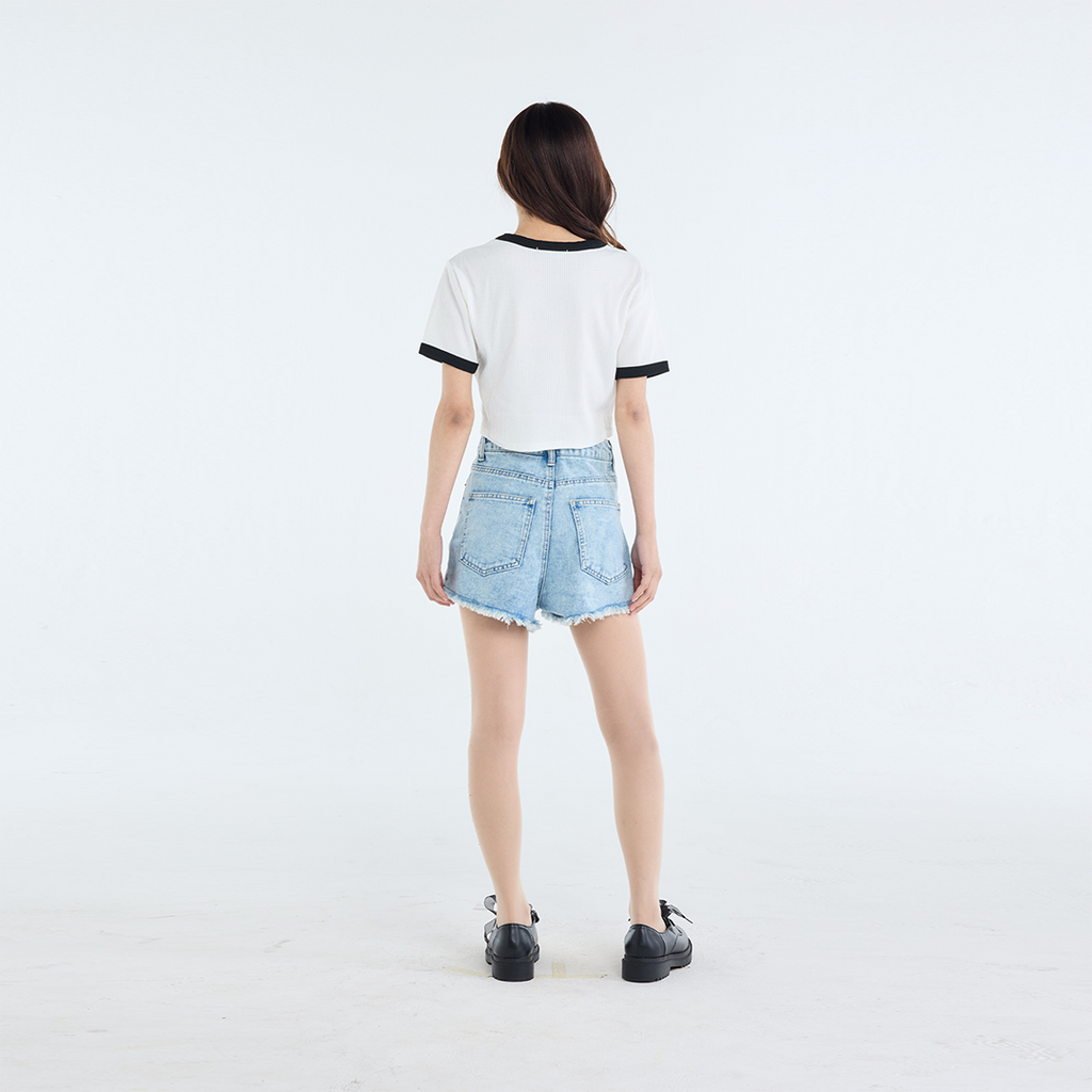 เสื้อครอป “Radiant 86”  – ใส่แล้วเท่พร้อมลงสนาม