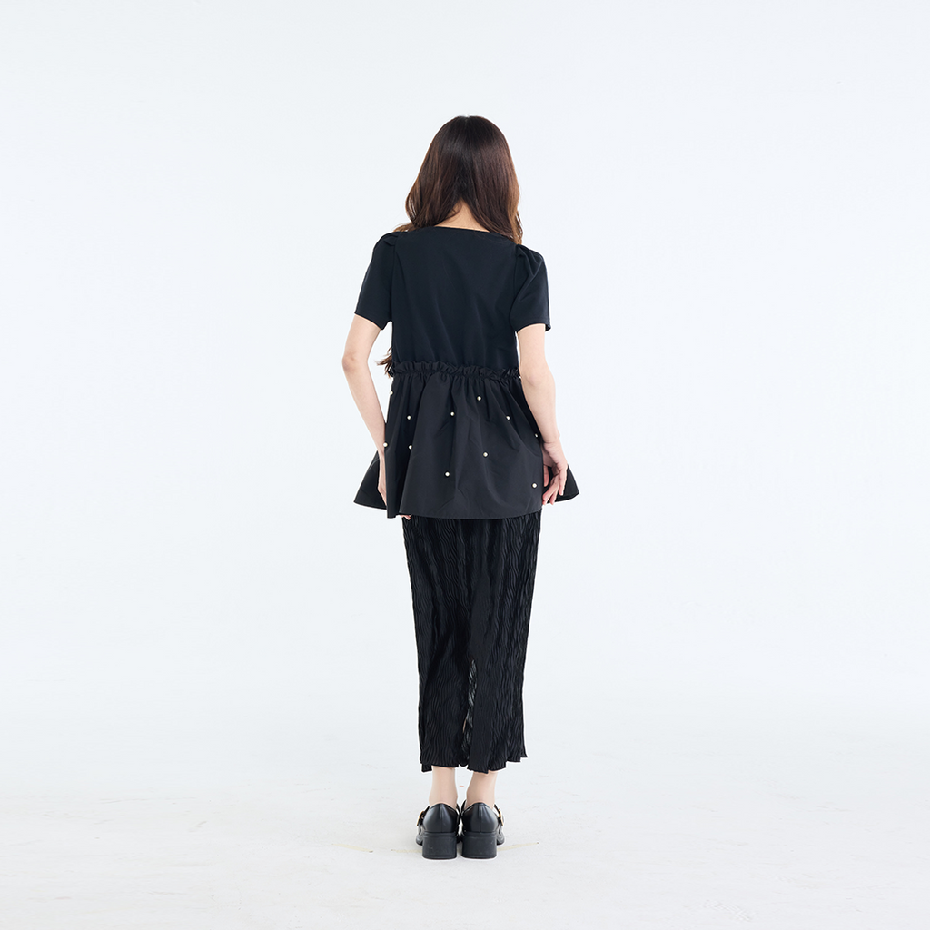เสื้อ “Black Pearl Bloom” ฟีล Girl Boss ที่มีแต่คำว่า Cool!!