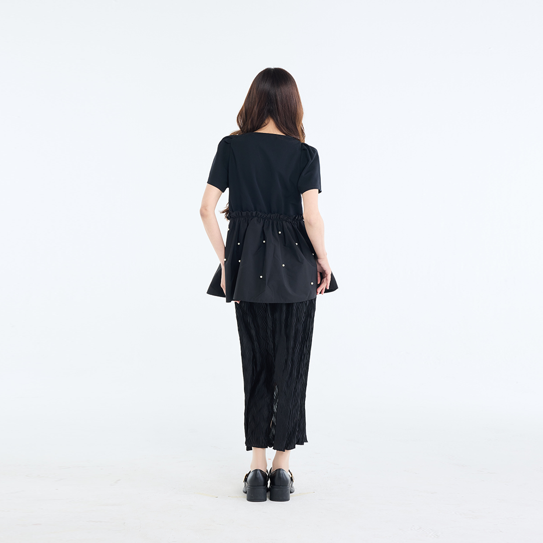 เสื้อ “Black Pearl Bloom” ฟีล Girl Boss ที่มีแต่คำว่า Cool!!