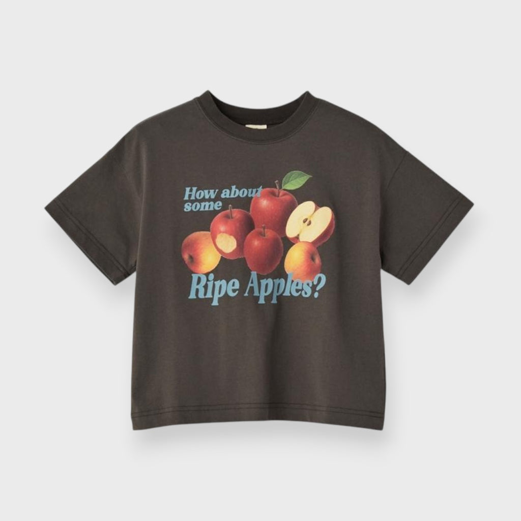 BOLD APPLE GRAPHIC T-SHIRT (100～120CM）