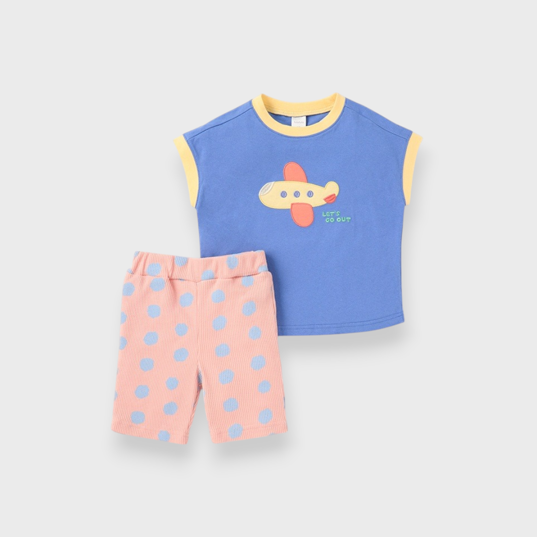 KIDS AIRPLANE T-SHIRT & POLKA DOT SHORTS SET (100–120CM)
