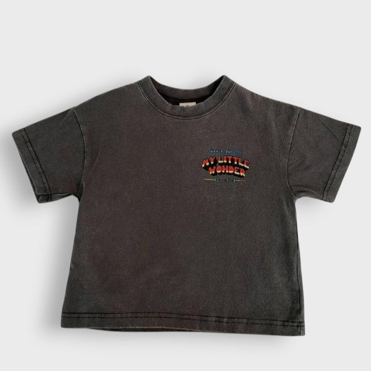 FADED MINI-LOGO GRAPHIC KIDS T-SHIRT (100-120CM)