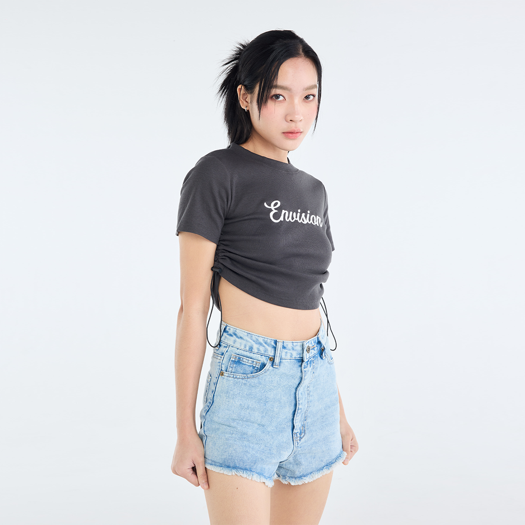 🔥 เสื้อครอป Envision รุ่นปรับเชือกข้าง – ใส่แล้วดูเป็นสาวมั่นสายคิวท์ไฟลุก