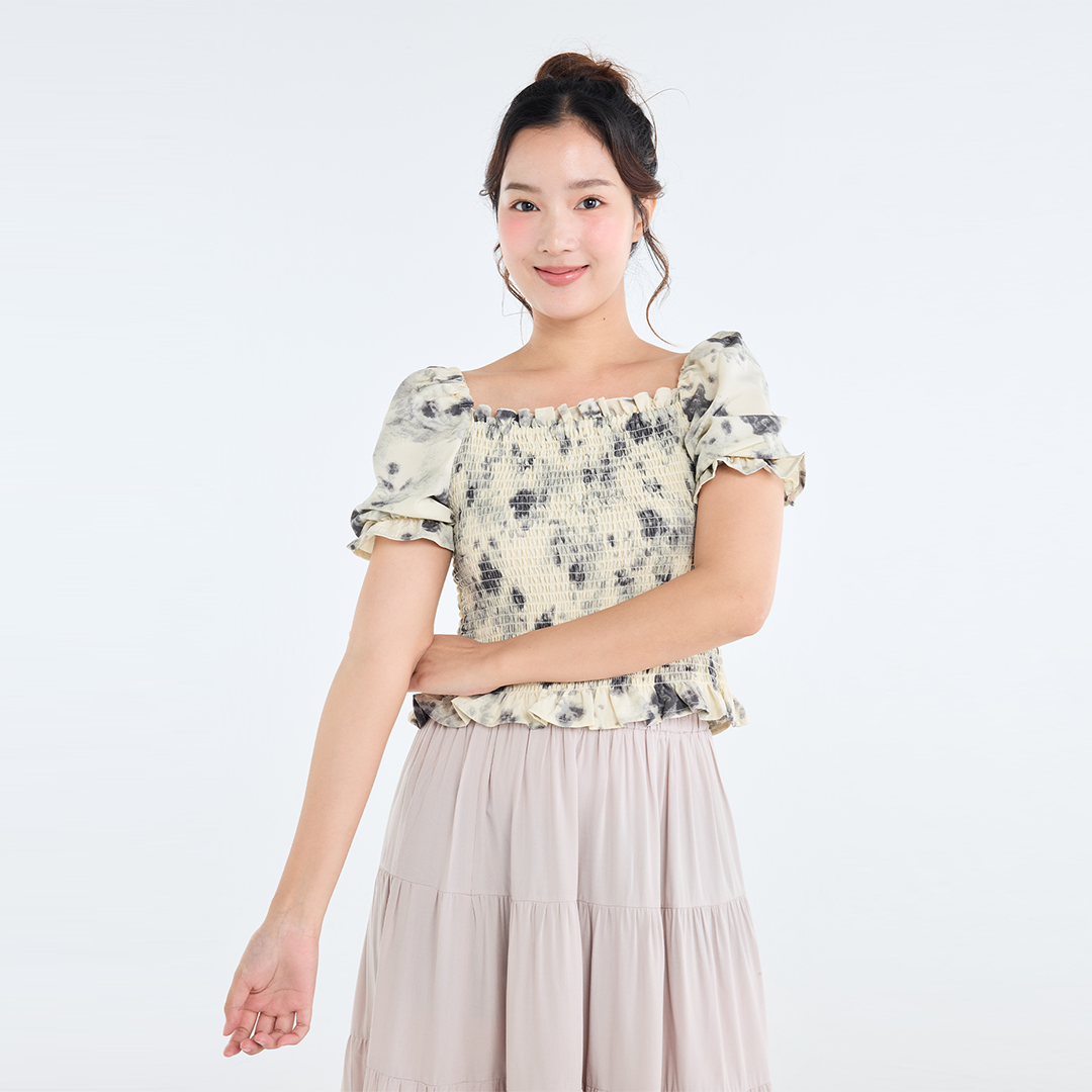 เสื้อสม็อคแขนพองลายมัดย้อม “พองฟู ใส่ง่าย ดูดีแบบไม่ต้องลุ้น”