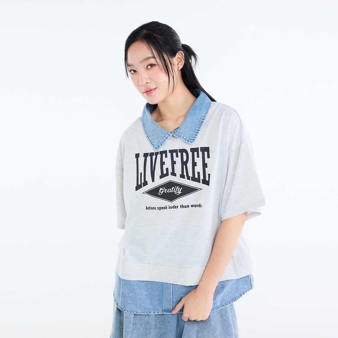 เสื้อยืดคอปกเดนิม พิมพ์ลาย LIVEFREE ทรงครอป ใส่สบายมีลูกเล่น