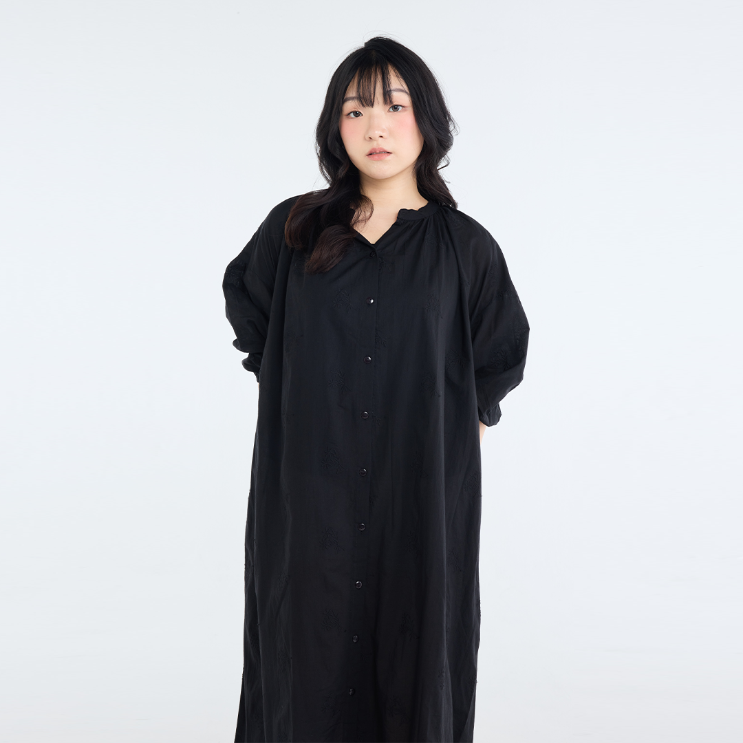 EMBROIDERED  DRESS