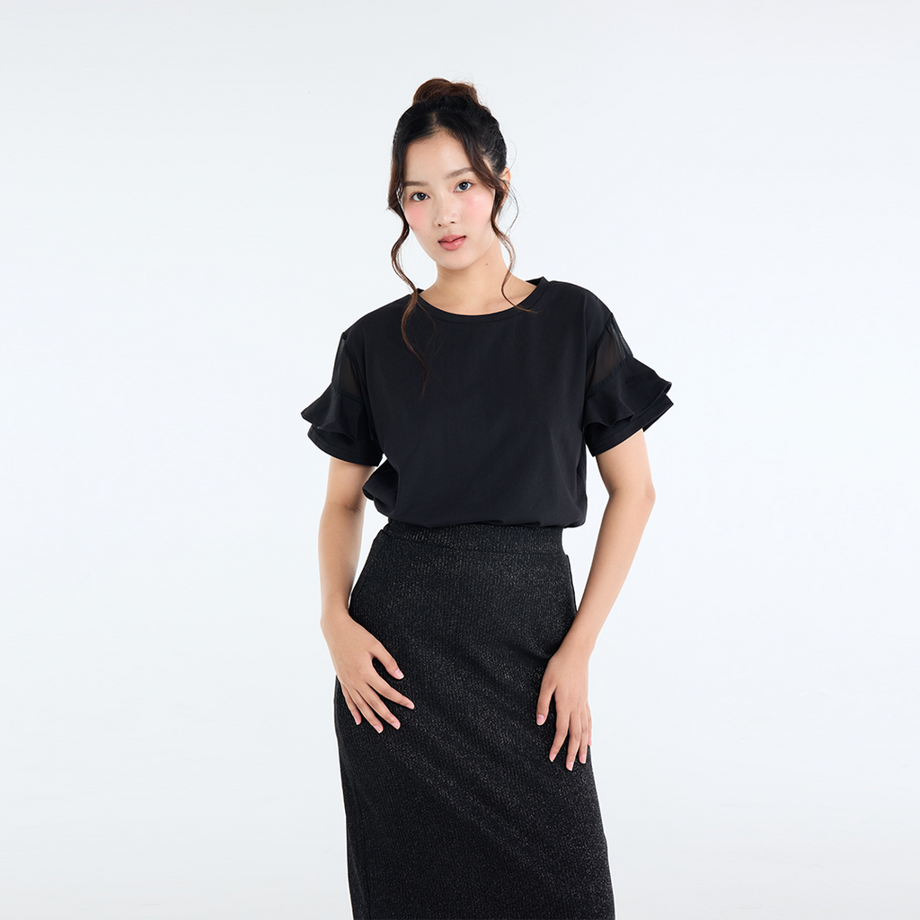 เสื้อแขนระบายชั้นเลเยอร์ “น่ารักแบบเบาๆ แต่คีพลุคปังได้ทั้งวัน”