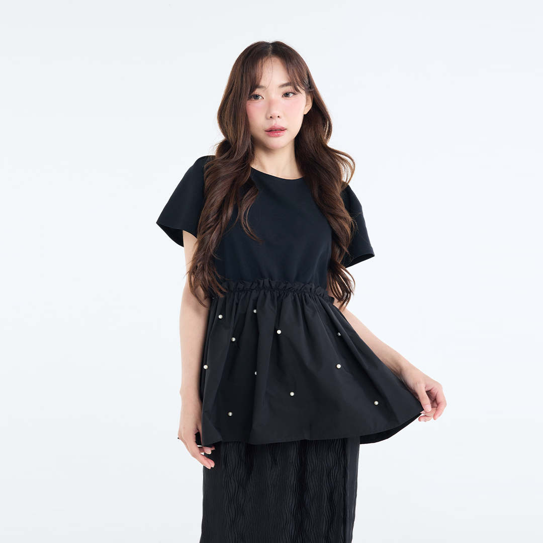 เสื้อ “Black Pearl Bloom” ฟีล Girl Boss ที่มีแต่คำว่า Cool!!