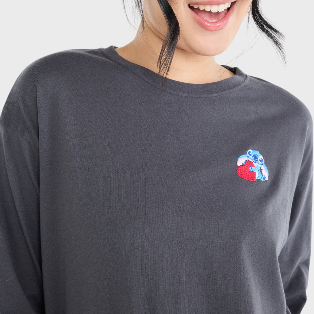 เสื้อแขนยาว Stitch กอดหัวใจสดใส พร้อมยิ้มไปกับสติช (Size M-LL)