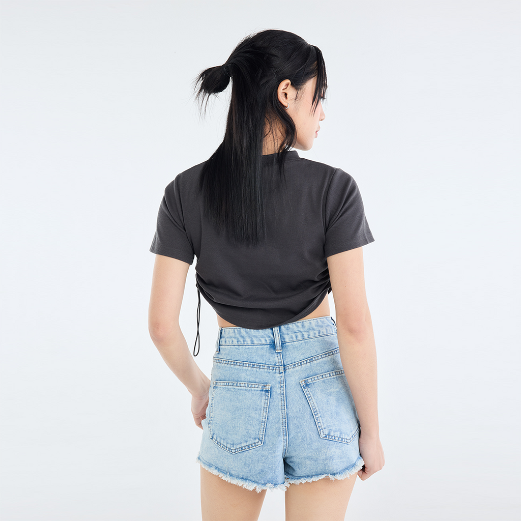 กางเกงยีนส์ขาสั้น – รุ่น “ขอความน่ารักหนึ่งช็อตค่ะ”
