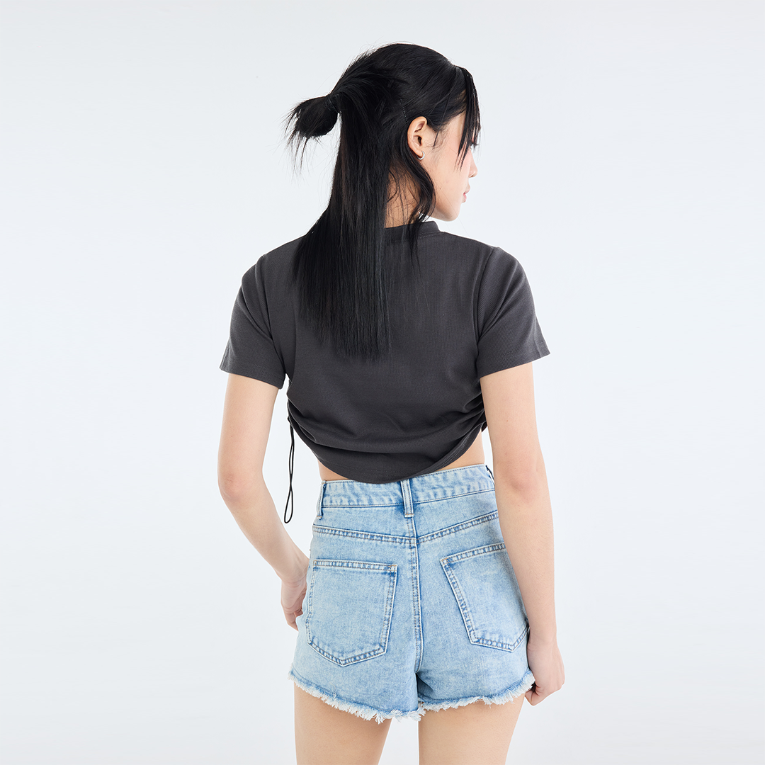 กางเกงยีนส์ขาสั้น – รุ่น “ขอความน่ารักหนึ่งช็อตค่ะ”