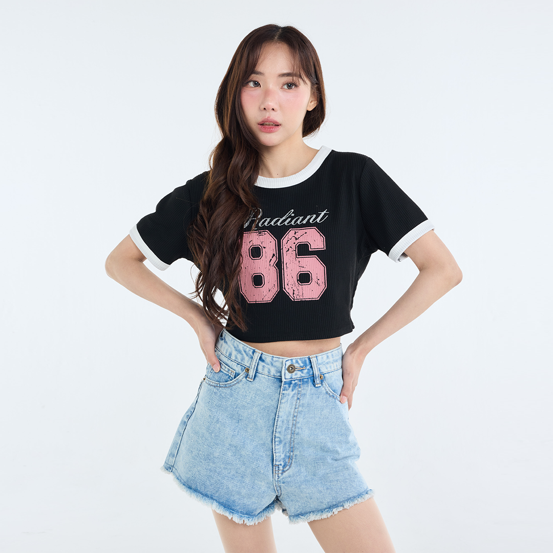 เสื้อครอป “Radiant 86”  – ใส่แล้วเท่พร้อมลงสนาม