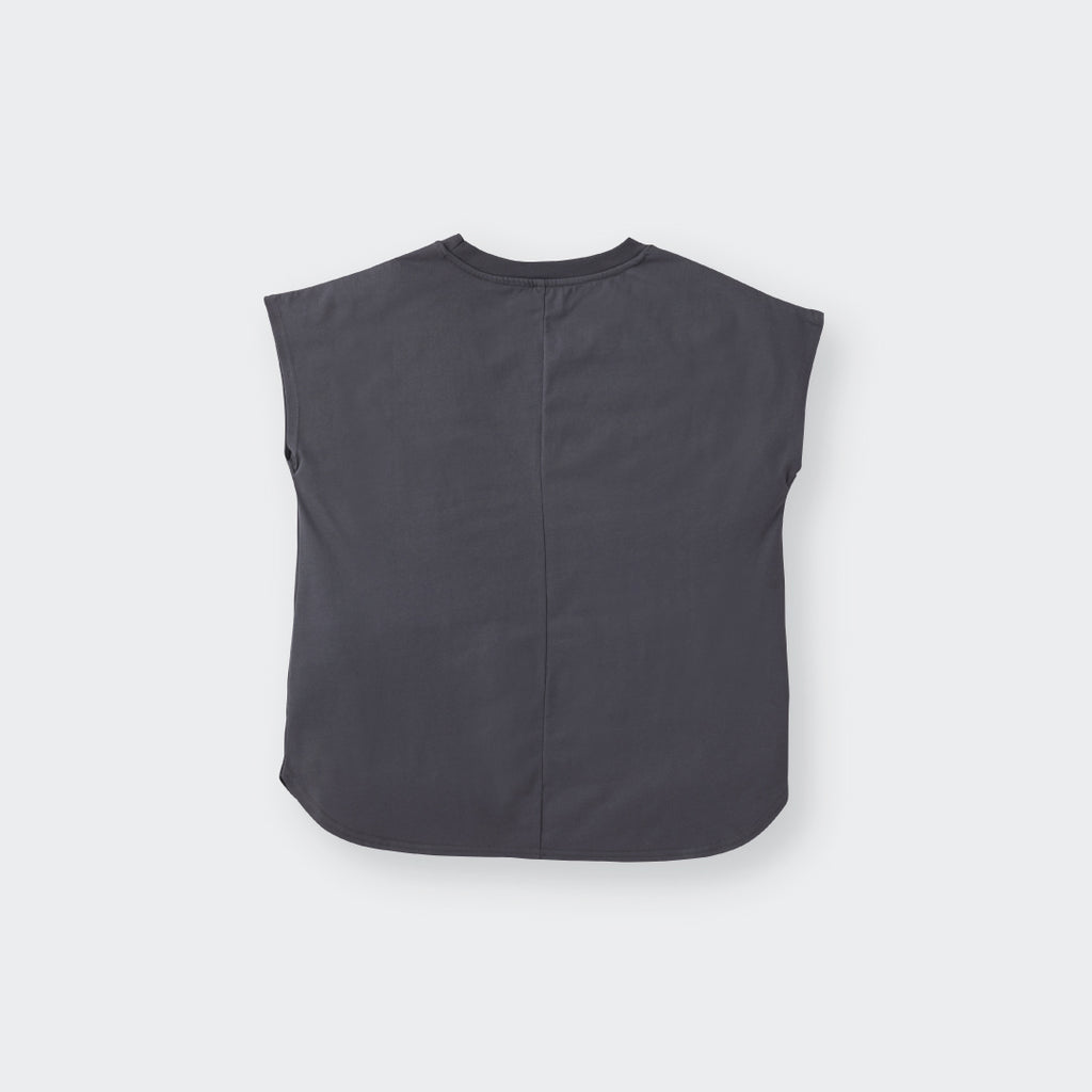 เสื้อแขนกุดลายภาพถ่าย Past & Present Moment