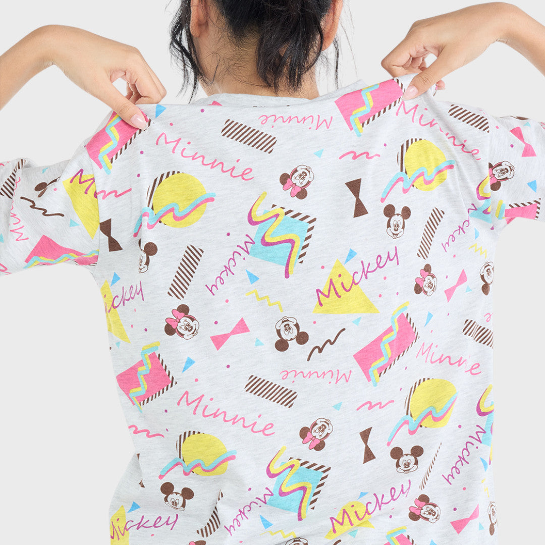 เสื้อยืดมิกกี้–มินนี่ ลายสุดคิ้วท์ รุ่น “ใส่แล้วน่ารักขึ้น 200%” (Size S-LL)