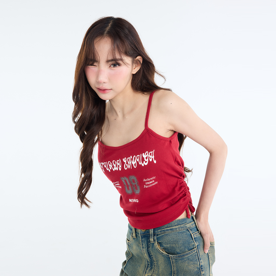 เสื้อครอปสายเดี่ยว STURDY ENOUGH ลุคที่มีความเท่ซ่อนอยู่ในความคิ้วท์  – พร้อมเชือกรูดปรับลุคตามอารมณ์