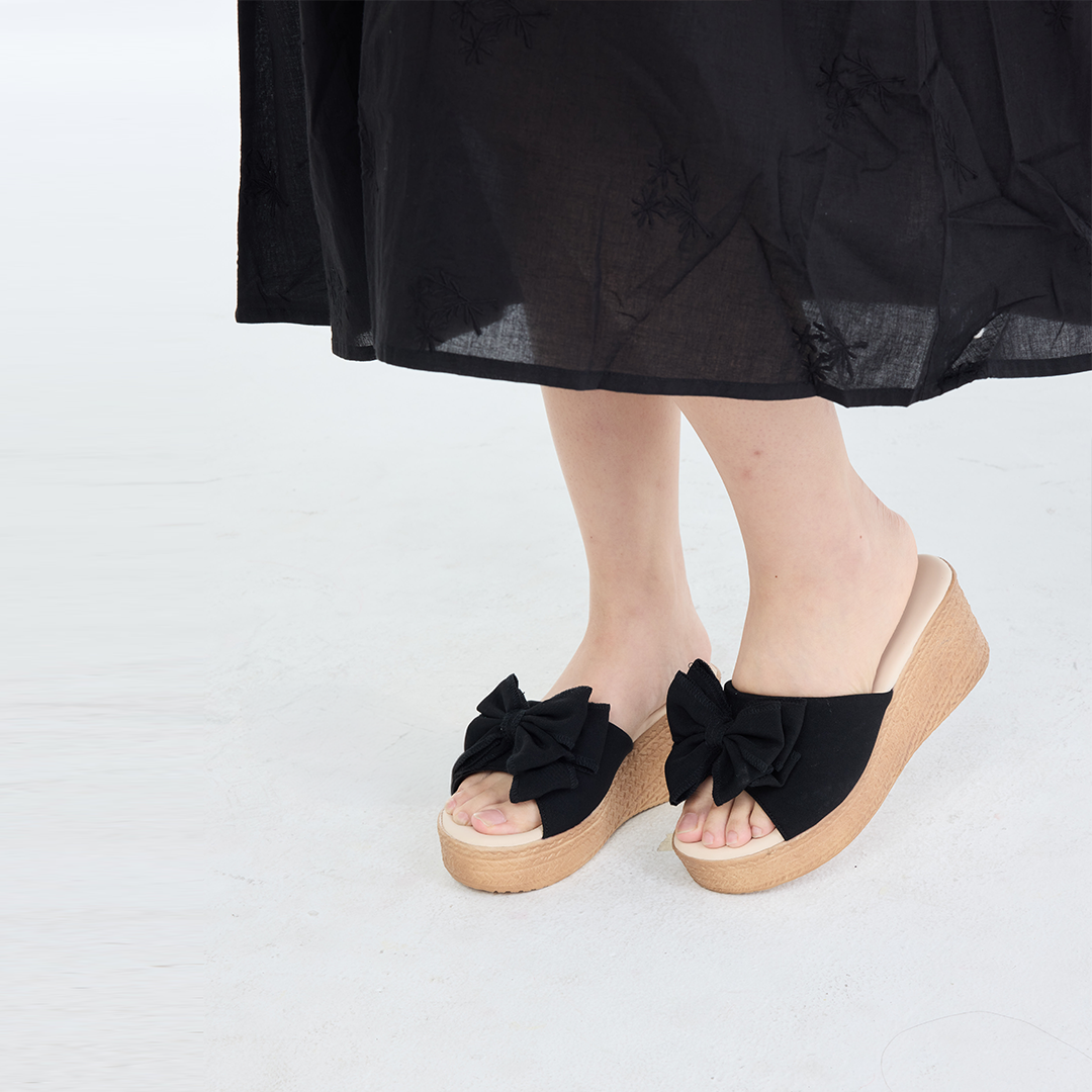 Black Bow Wedge Sandals Cute Look, Easy Walk