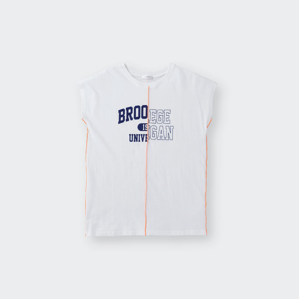 เสื้อแขนกุดลาย College Line Tee ดีไซน์ตะเข็บกลางสุดเก๋ ใส่สบาย สไตล์สตรีทเท่ๆ