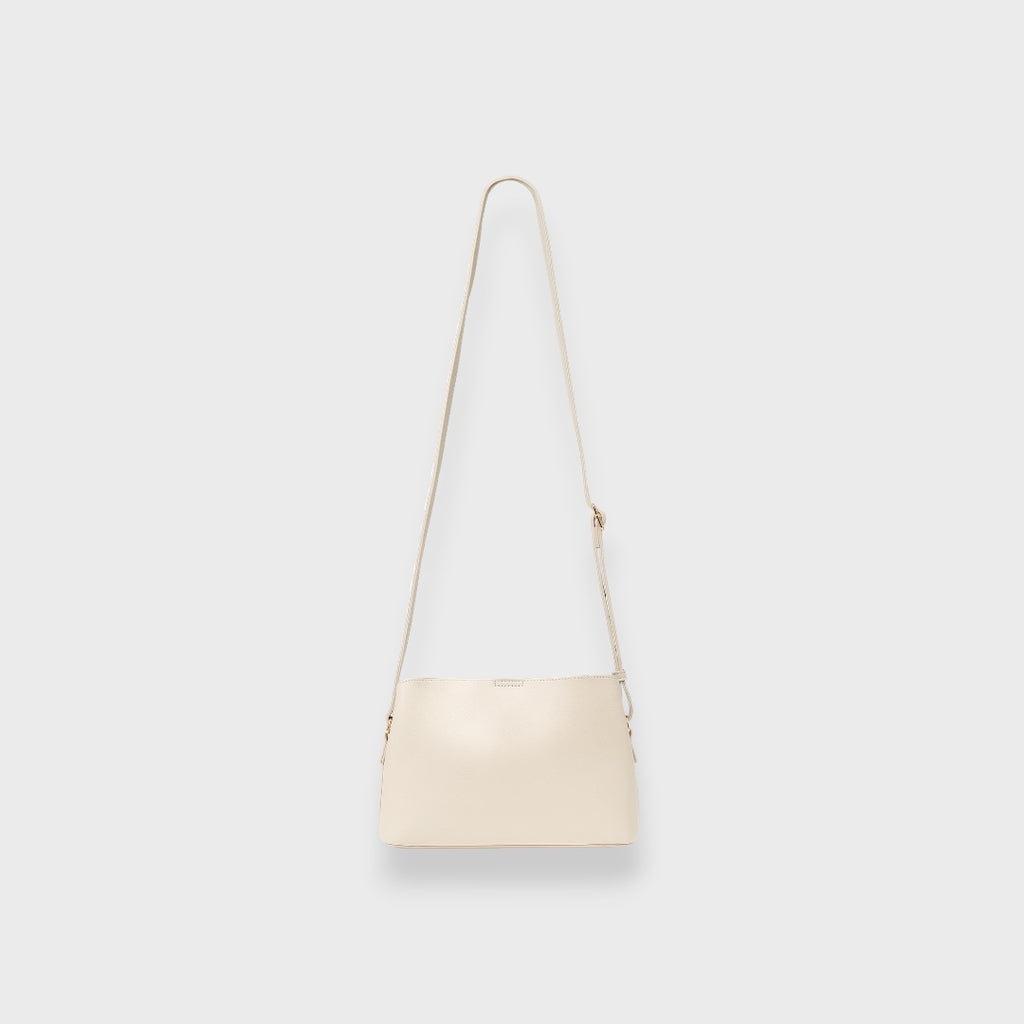 LADIES METAL ACCENT SHOULDER BAG