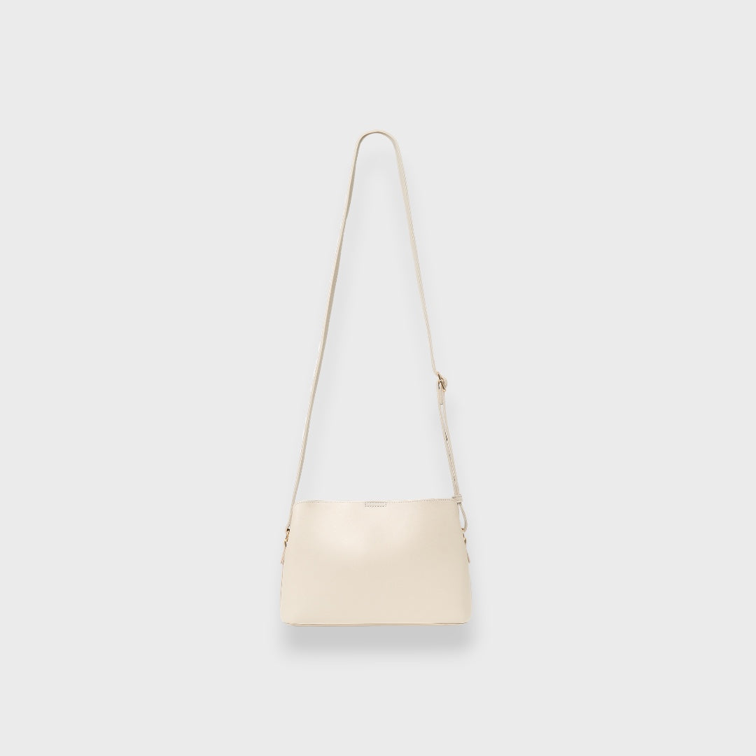 LADIES METAL ACCENT SHOULDER BAG