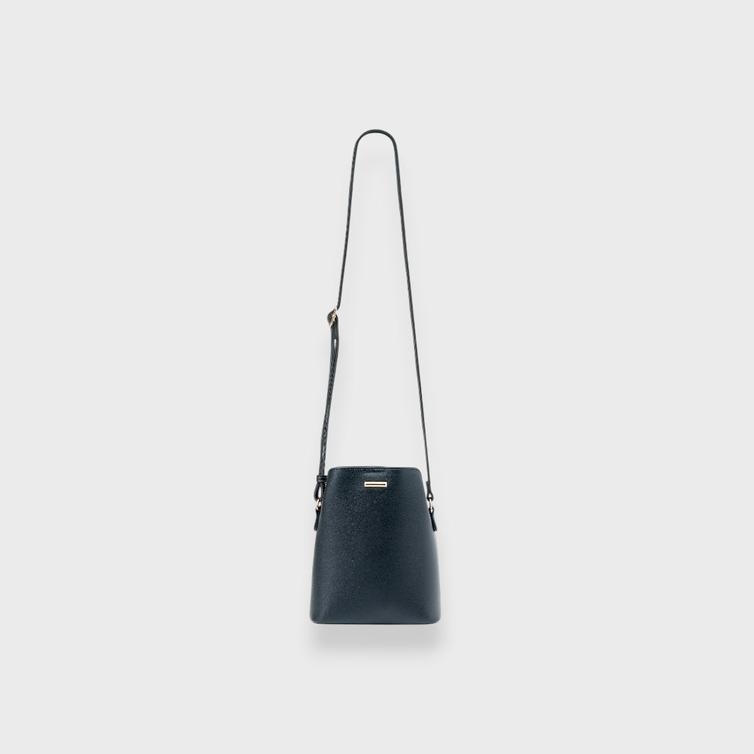 LADIES MINIMAL SHOULDER BAG