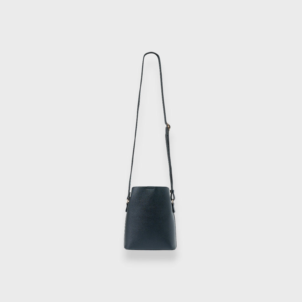 LADIES MINIMAL SHOULDER BAG