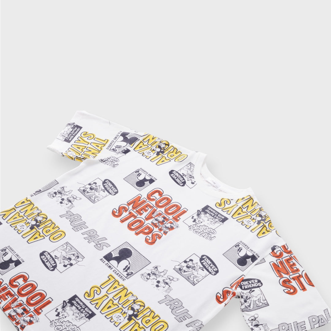 เสื้อยืดมิกกี้เมาส์ลายกราฟิก “Cool Never Stops – True Pals Edition”