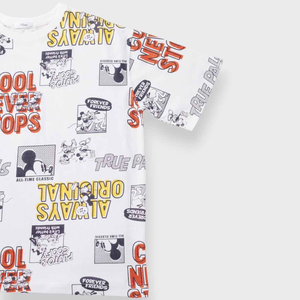 เสื้อยืดมิกกี้เมาส์ลายกราฟิก “Cool Never Stops – True Pals Edition”