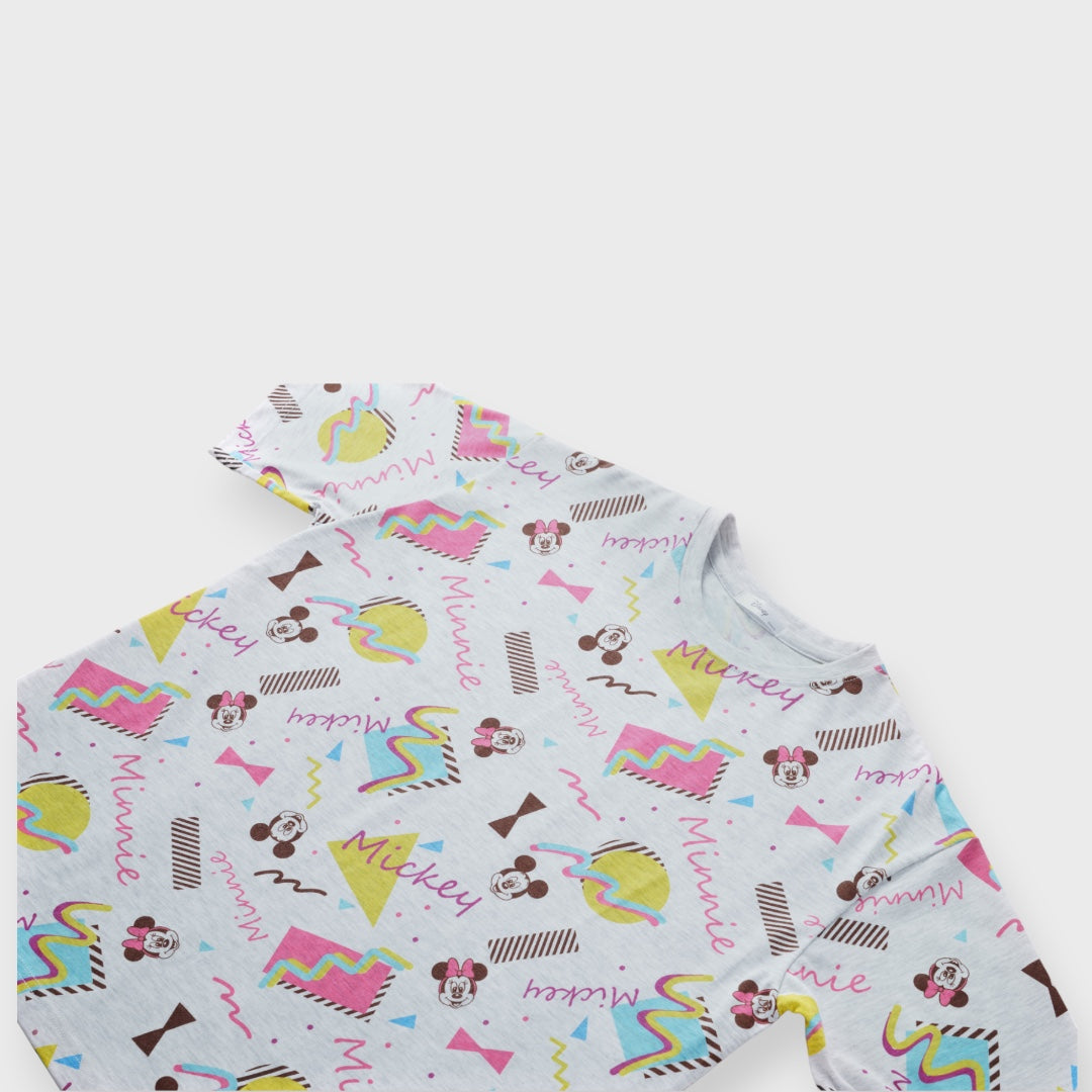 เสื้อยืดมิกกี้–มินนี่ ลายสุดคิ้วท์ รุ่น “ใส่แล้วน่ารักขึ้น 200%”