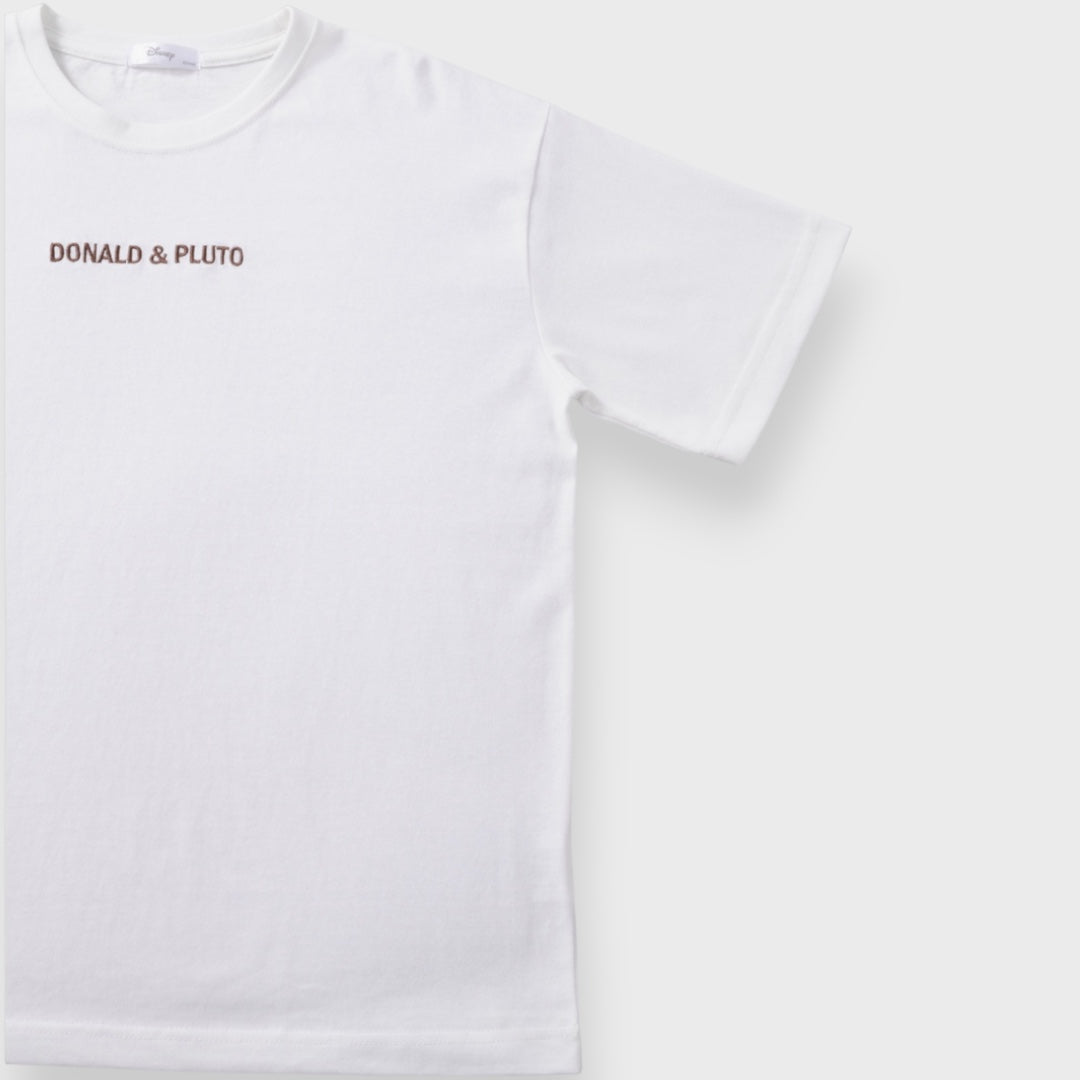 เสื้อยืด Donald & Pluto ลายคู่หูพาเที่ยว – สนุกสดใสสายลุยคลื่น