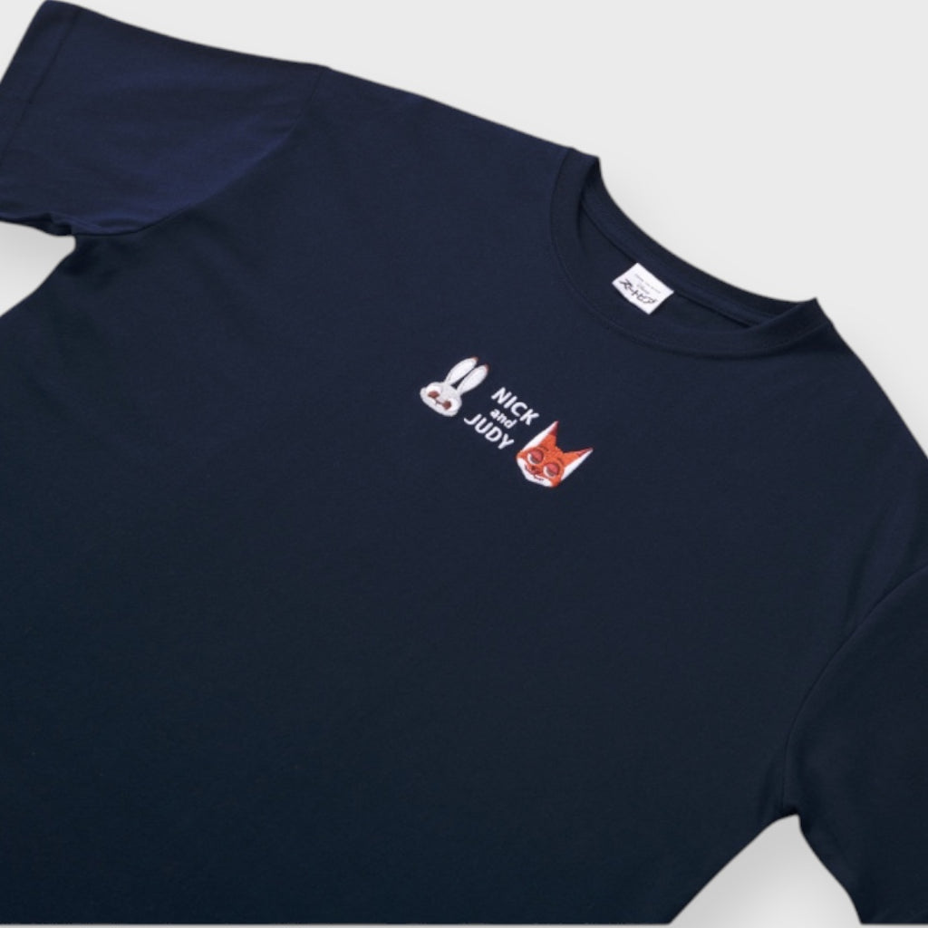 เสื้อยืด Zootopia นิค–จูดี้ รุ่นคู่หูสุดป่วน – ใส่แล้วเหมือนเพิ่งหลุดจากเมือง Zootopia