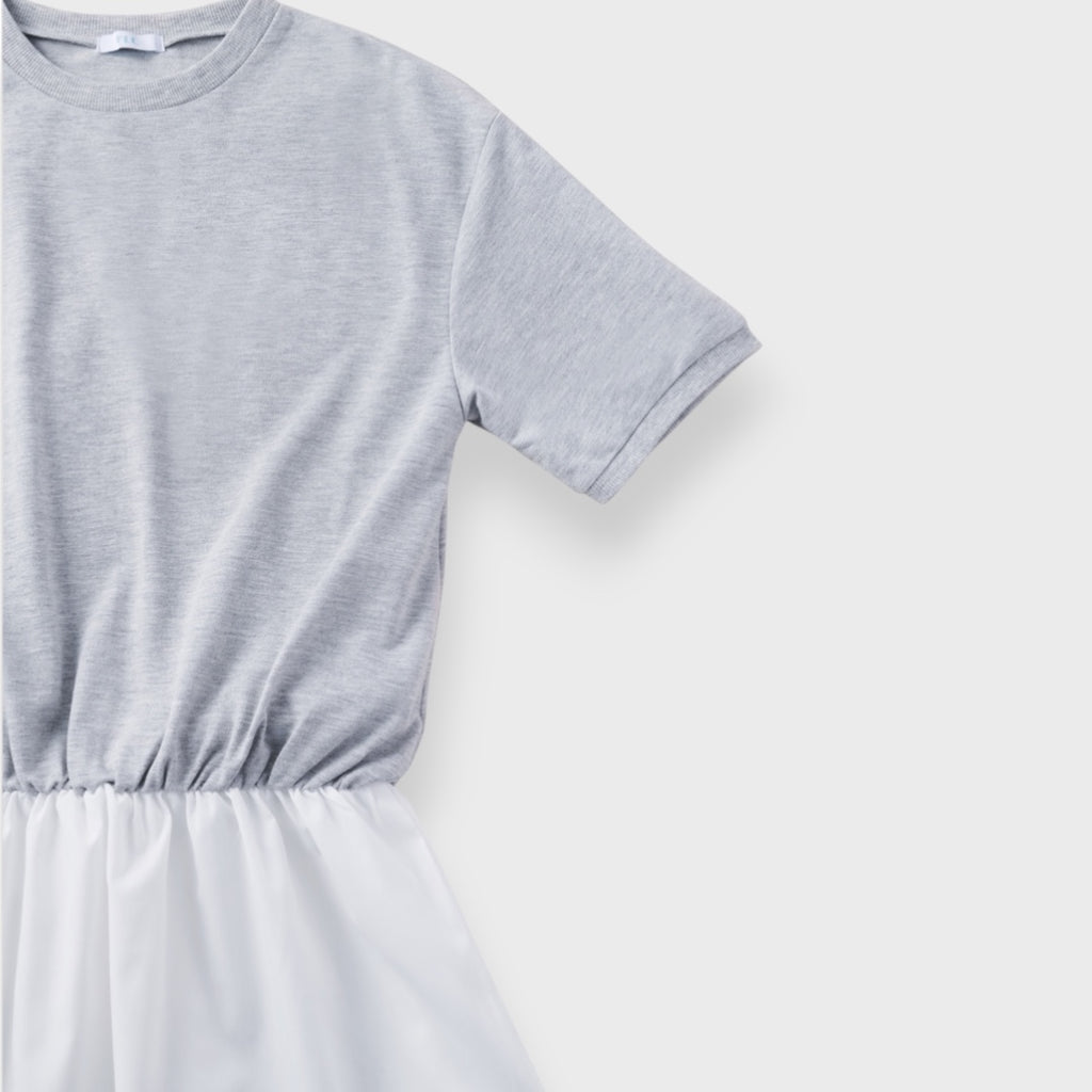 เสื้อยืดเอวจั๊มชายซีฟอง – ตัวเดียวได้ฟีลเสื้อกับกระโปรง