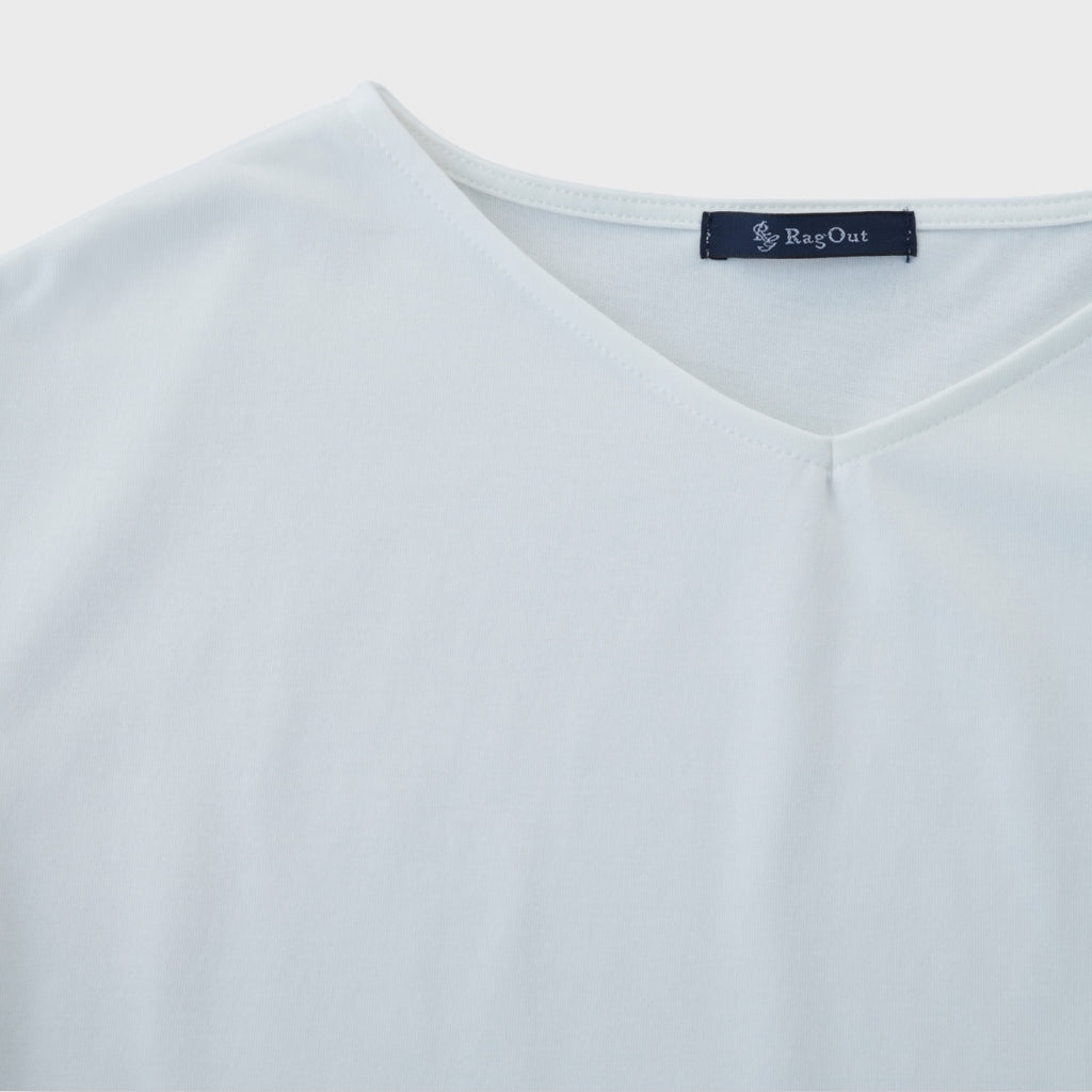 เสื้อคอวีแขนระบาย “ลมพัด ระบายปลิว ลุคปังเฉียบ!