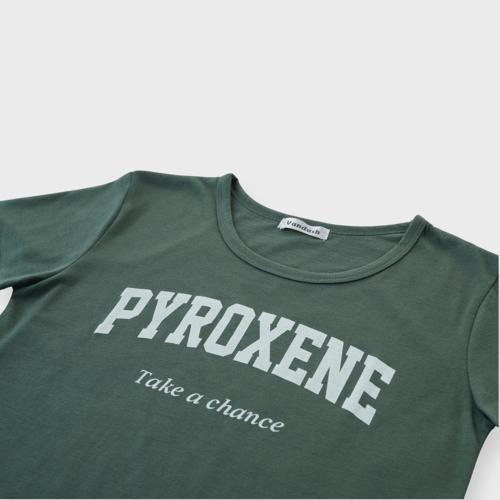 เสื้อยืดพิมพ์ลาย PYROXENE “เท่กำลังดี ใส่ละดูดีขึ้นมา”