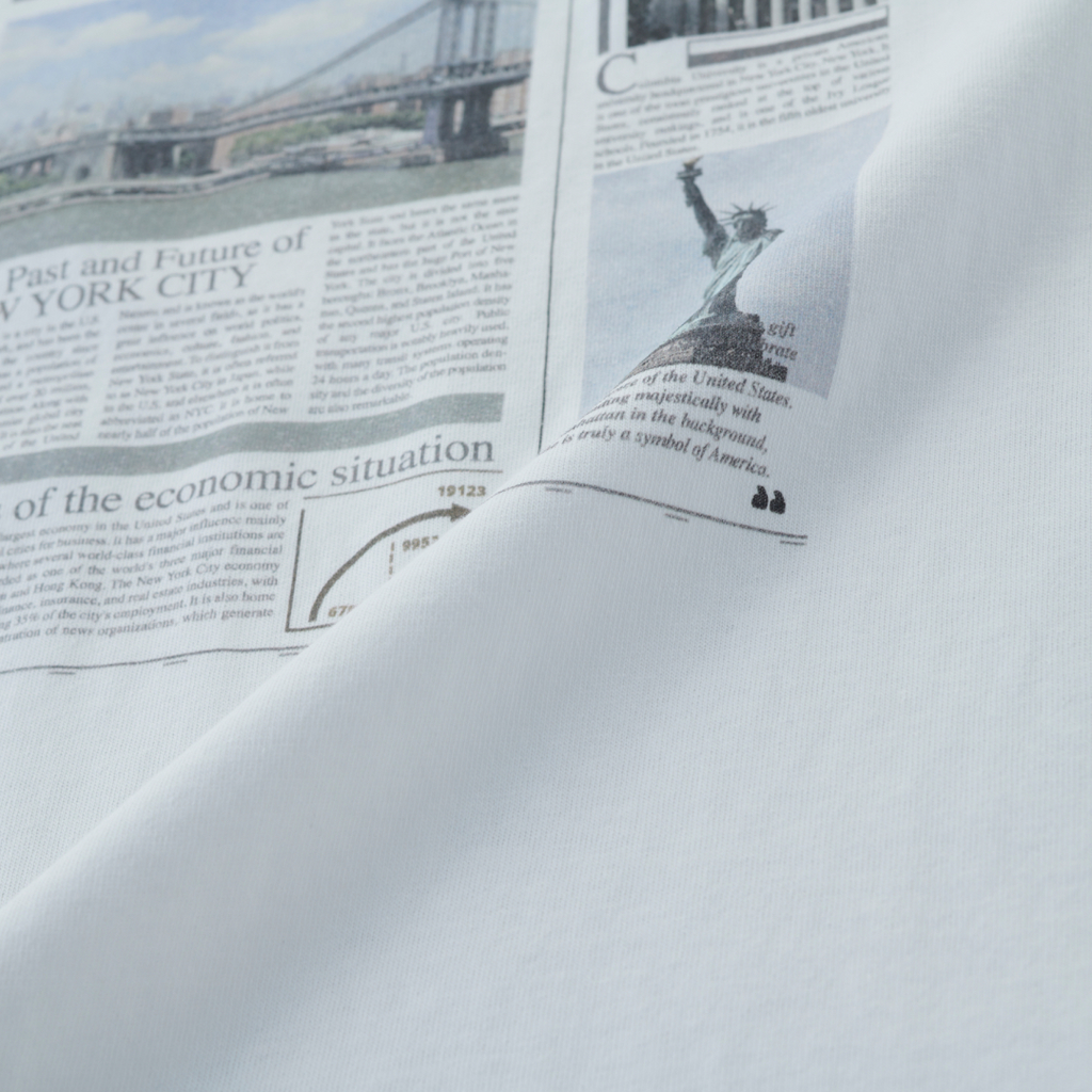เสื้อยืด “News You Can Wear” — ข่าวดังแค่ไหน ก็ปังไม่เท่าคุณใส่เสื้อตัวนี้