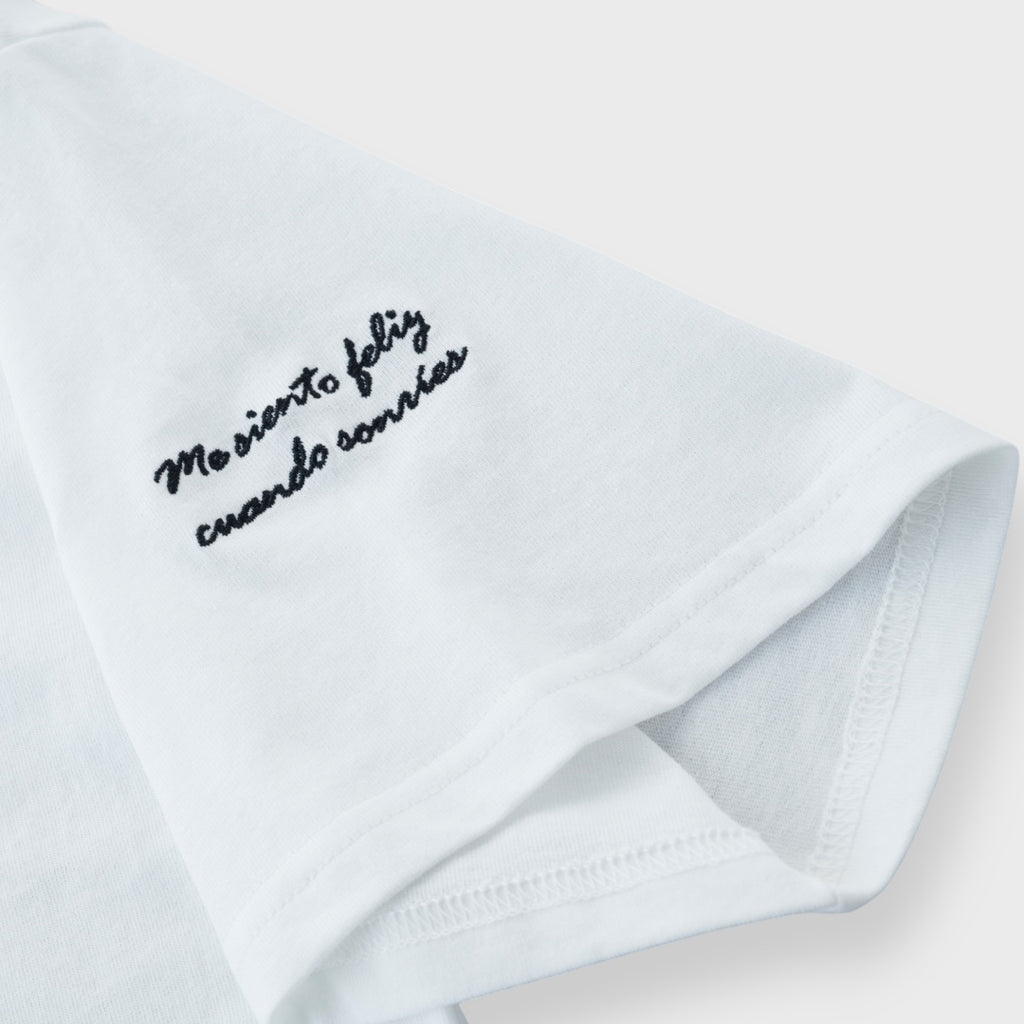Minimal Mood Tee — เสื้อมินิมอลใส่ง่าย ละมุนประจำวัน