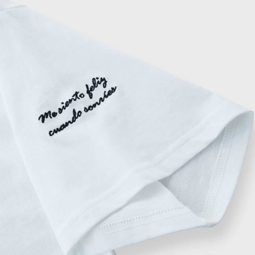 Minimal Mood Tee — เสื้อมินิมอลใส่ง่าย ละมุนประจำวัน