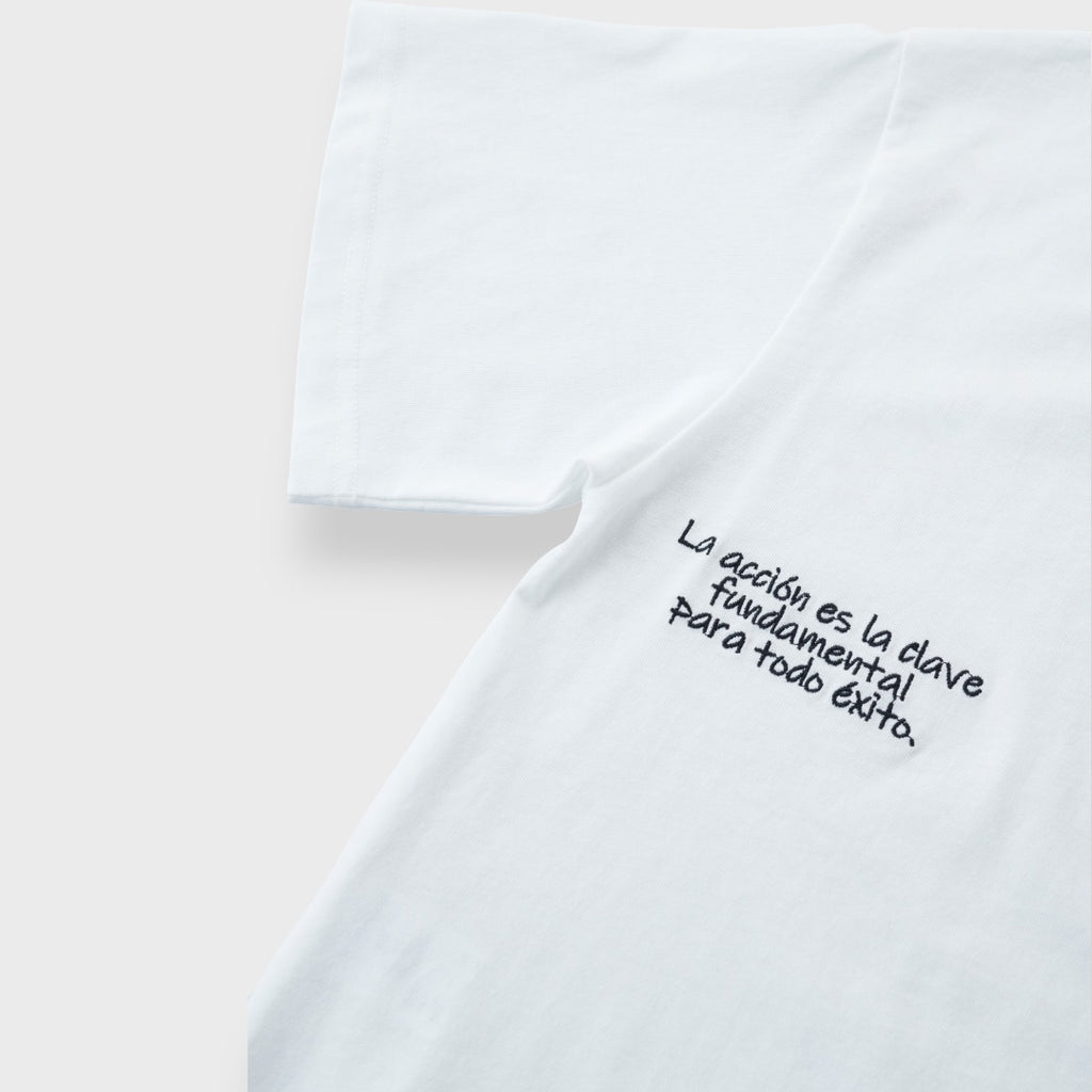 เสื้อยืดชายโค้ง “Smooth Vibes Tee” — นุ่มเท่ ใส่ง่าย เข้าทุกกิจกรรม
