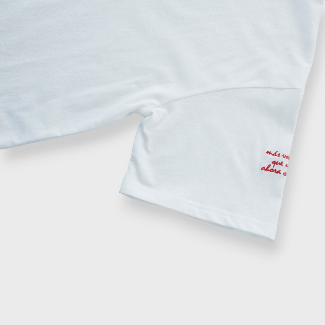 เสื้อยืดคูลเฉียบ แขนลายคนละมู้ด — ใส่แล้วงานดีจนเซอร์ไพร์ส!