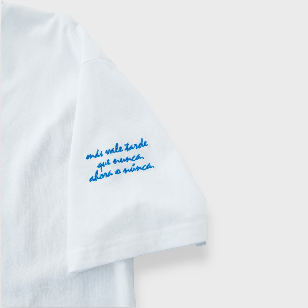 เสื้อยืดคูลเฉียบ แขนลายคนละมู้ด — ใส่แล้วงานดีจนเซอร์ไพร์ส!