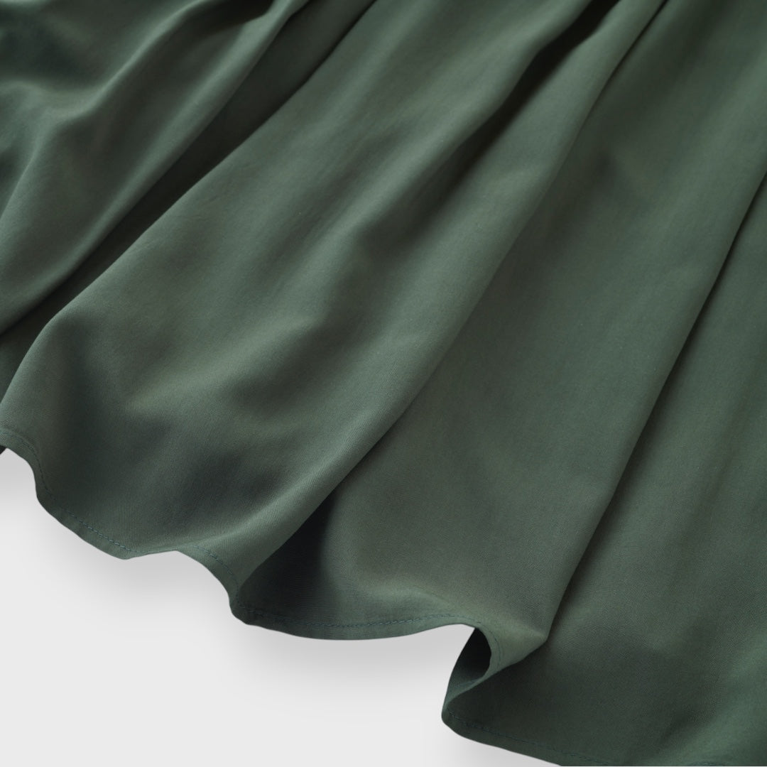 กระโปรงพลีทยาว – แต่งตัวง่าย ใส่สบาย เดินพลิ้วทุกก้าว