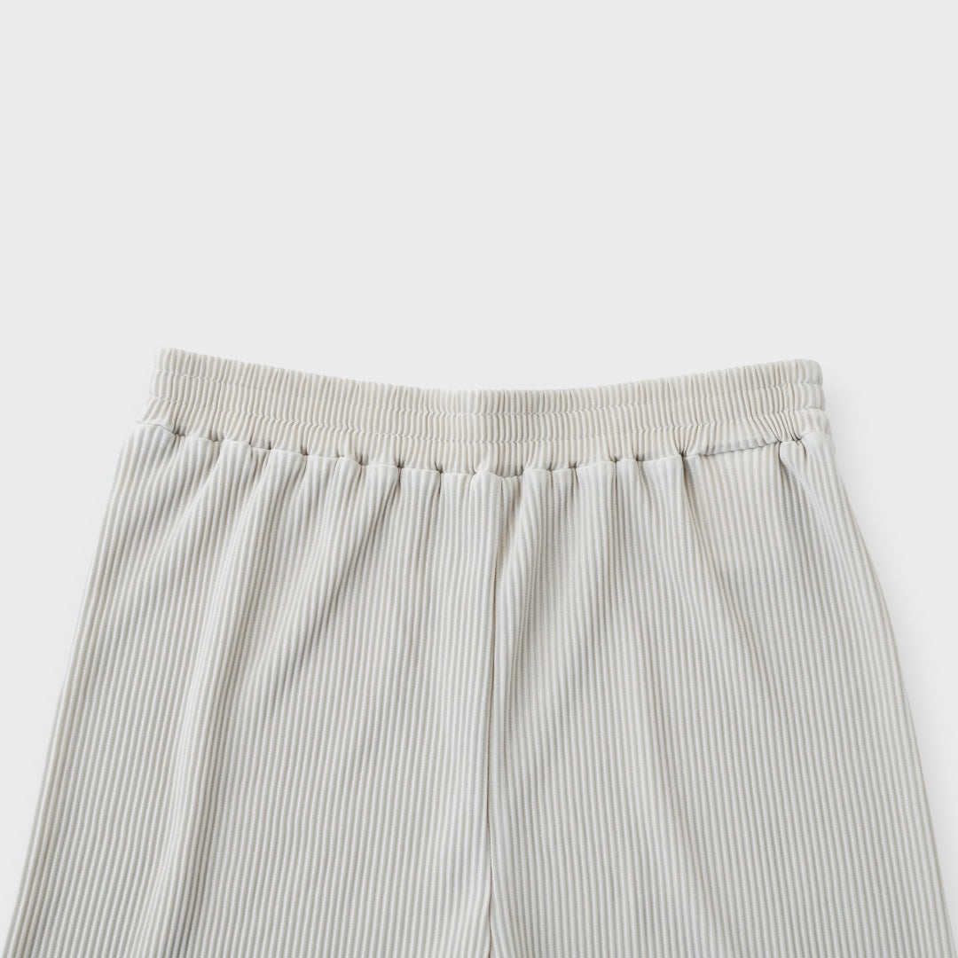 กางเกงพลีทพลิ้วขั้นโปร – ตัวเดียวจบ ครบทุกวัน