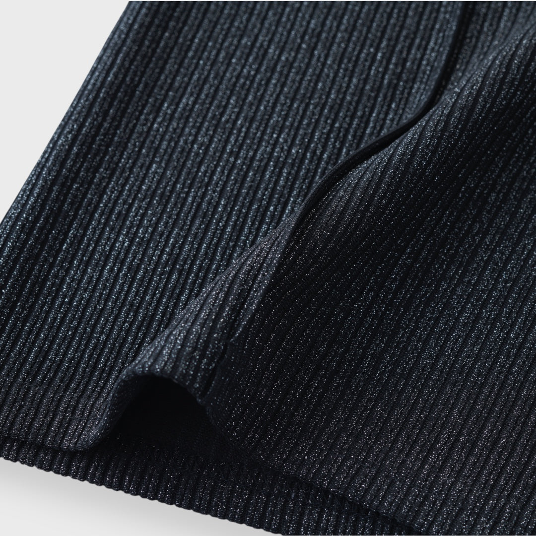 กางเกงสีดำทรงเนี๊ยบ – รุ่นที่หยิบทีไรก็รอด