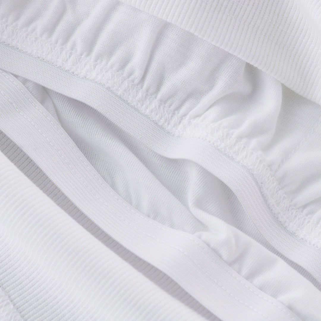 เสื้อครอปสายเท่ “Heart Rebel”  ลายหัวใจสุดเฟียร์ซ